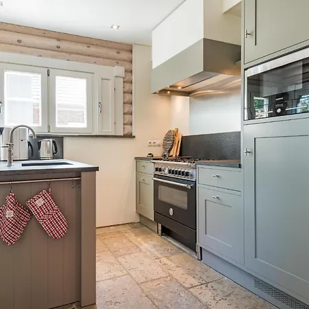 Villa De Pierewaaier Sint Maartensvlotbrug