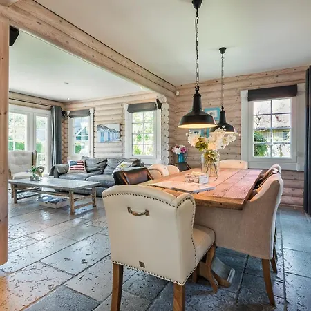 Villa De Pierewaaier Sint Maartensvlotbrug